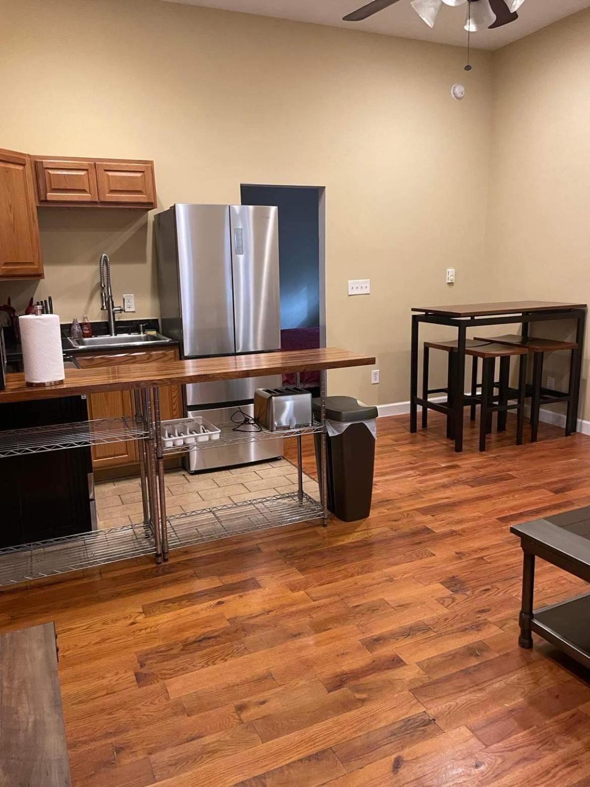 Quiet, Gated Oasis Near Downtown Lexington Apartment Exterior photo