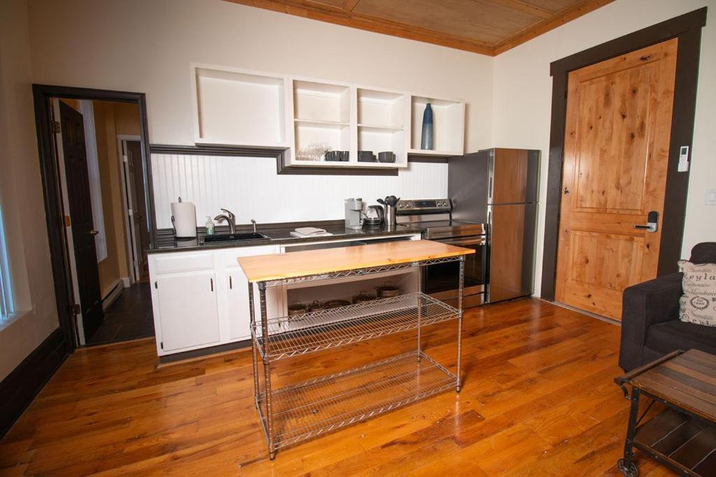 Quiet, Gated Oasis Near Downtown Lexington Apartment Exterior photo