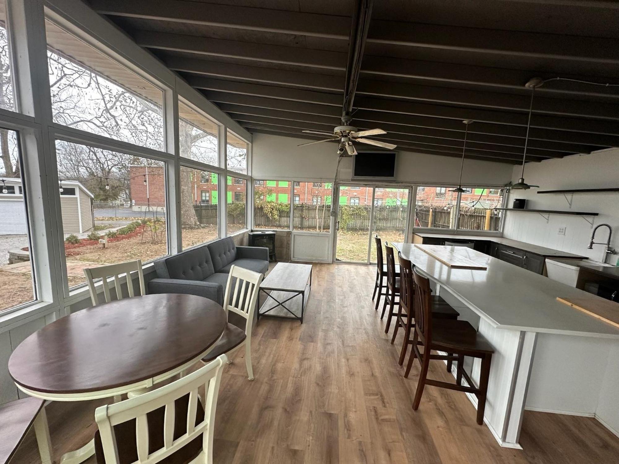 Quiet, Gated Oasis Near Downtown Lexington Apartment Exterior photo